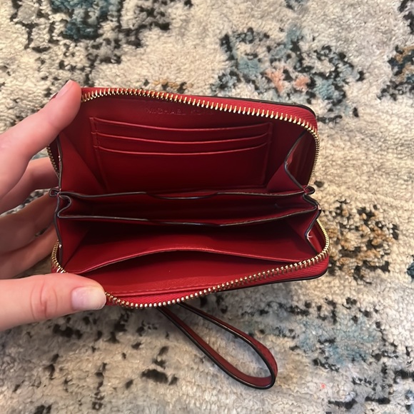 read Michael Kors, women’s wallet. - Picture 4 of 4